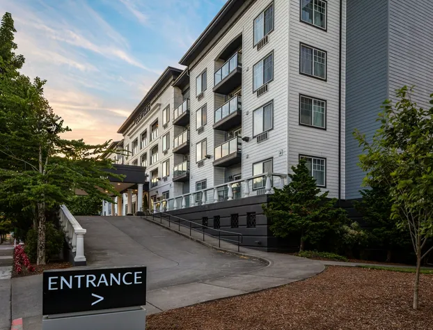 Courtyard by Marriott Portland North hotel detail image 2