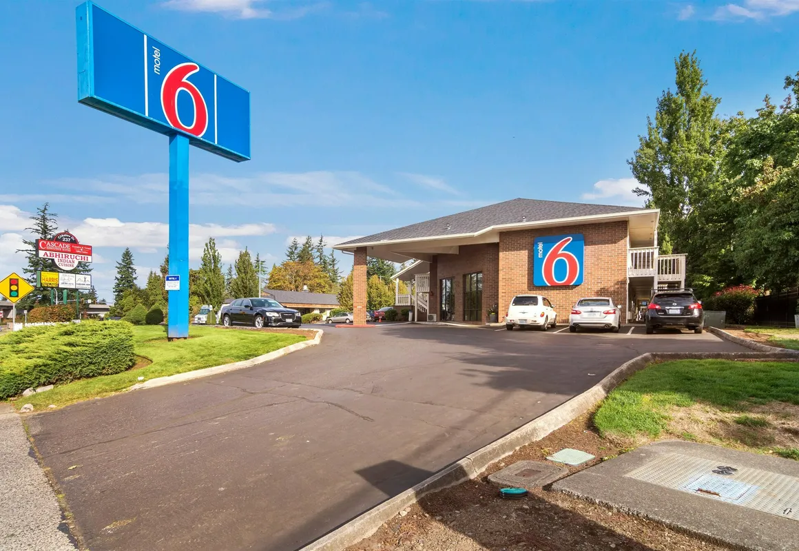 Motel 6 Vancouver, WA hotel hero
