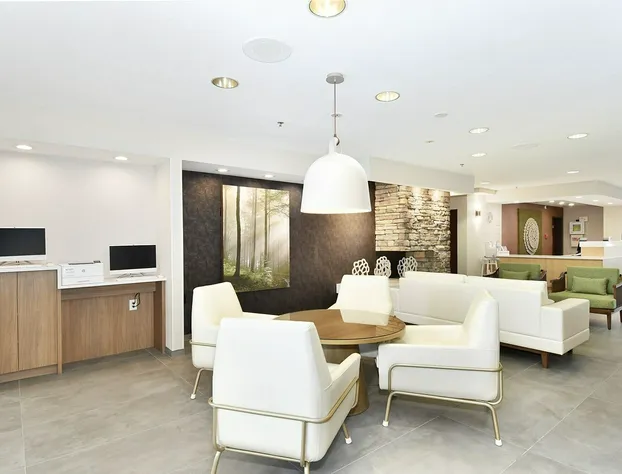 Fairfield Inn & Suites by Marriott Portland Airport hotel detail image 3