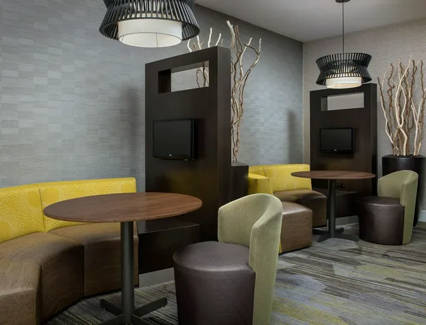 Courtyard by Marriott Portland Tigard hotel detail image 3