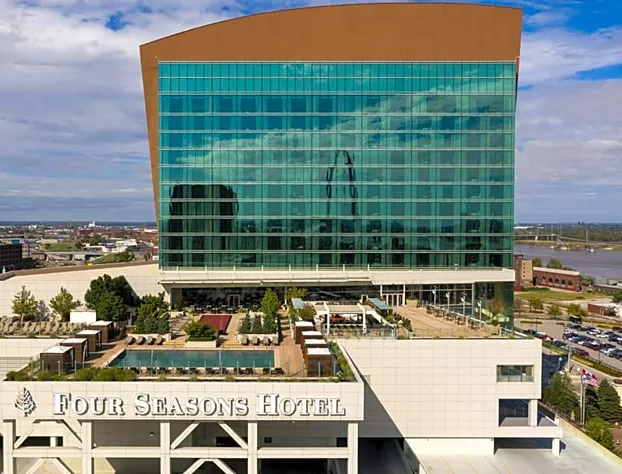 Four Seasons Hotel St Louis hotel detail image 4