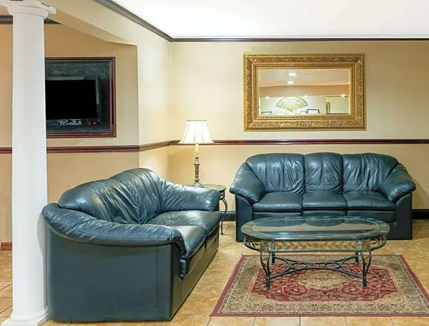 Super 8 by Wyndham Fenton/St. Louis Area hotel detail image 3