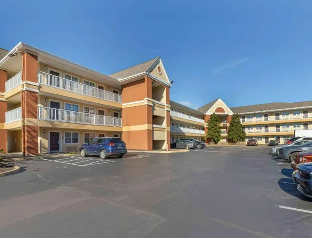 Extended Stay America Select Suites - St. Louis - Westport - E Lackland Rd hotel detail image 2