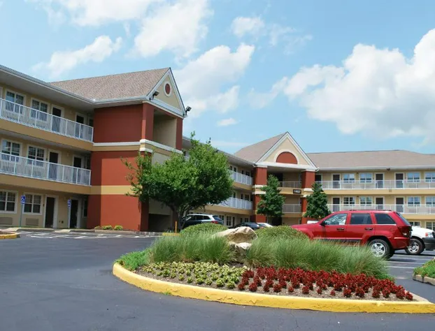 Extended Stay America Select Suites - St. Louis - Westport - E Lackland Rd hotel detail image 1