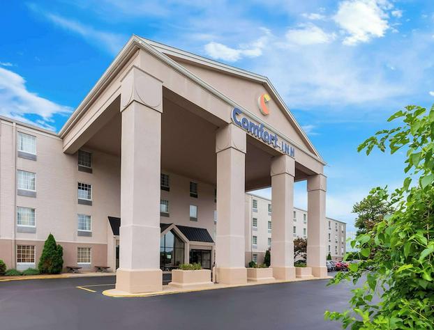 Comfort Inn St. Louis - Westport Event Center hotel detail image 3