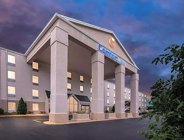 Comfort Inn St. Louis - Westport Event Center hotel detail image 1