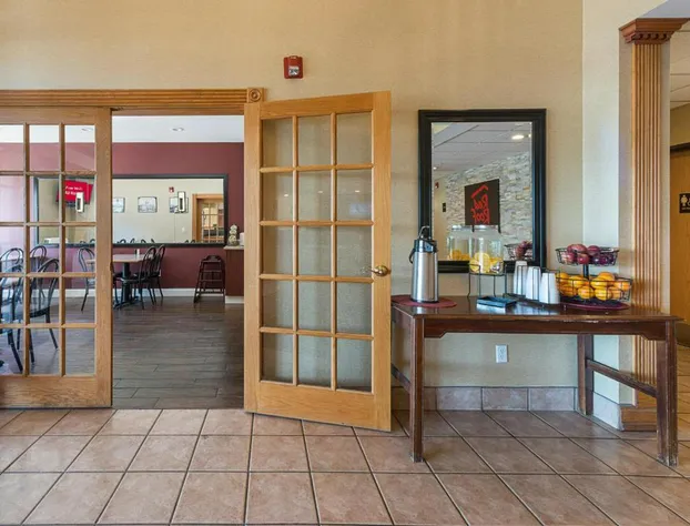 Red Roof Inn St Louis - Troy, IL hotel detail image 2