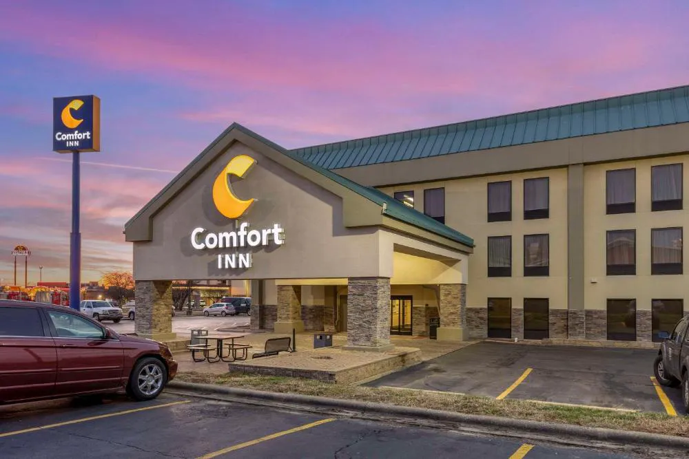 Comfort Inn Collinsville near St. Louis hotel hero