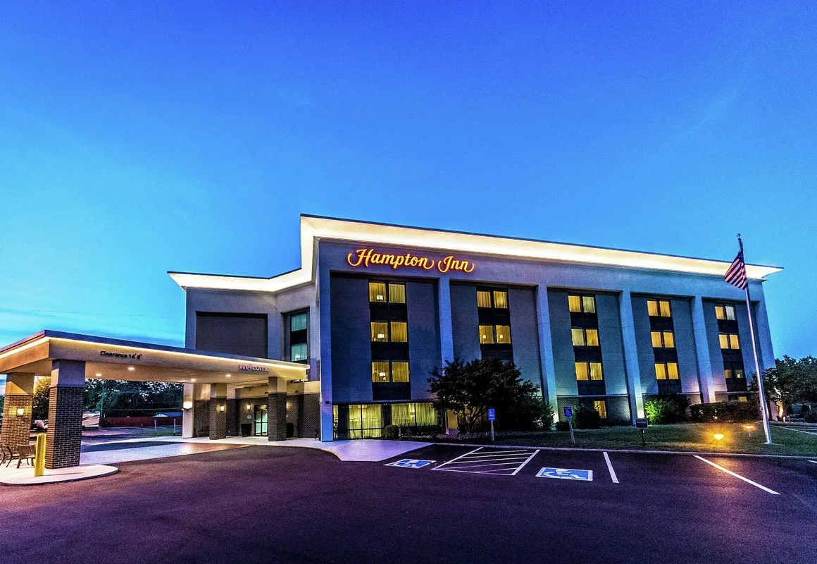 Hampton Inn St. Charles St. Peters hotel hero