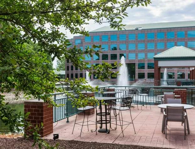 Elimwood Hotel, a Ramada by Wyndham hotel detail image 4