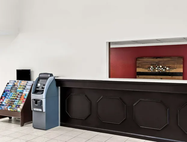 Red Lion Inn & Suites Pontoon Beach hotel detail image 4