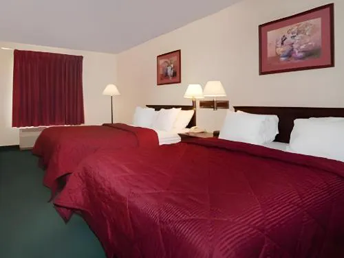 Quality Inn & Suites Arnold hotel detail image 1