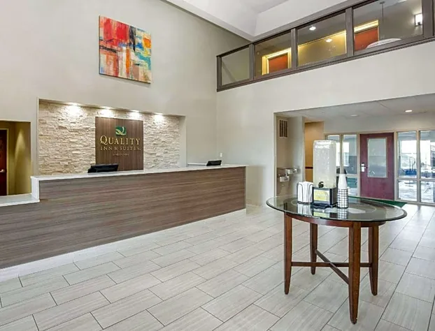 Quality Inn & Suites Arnold hotel detail image 3