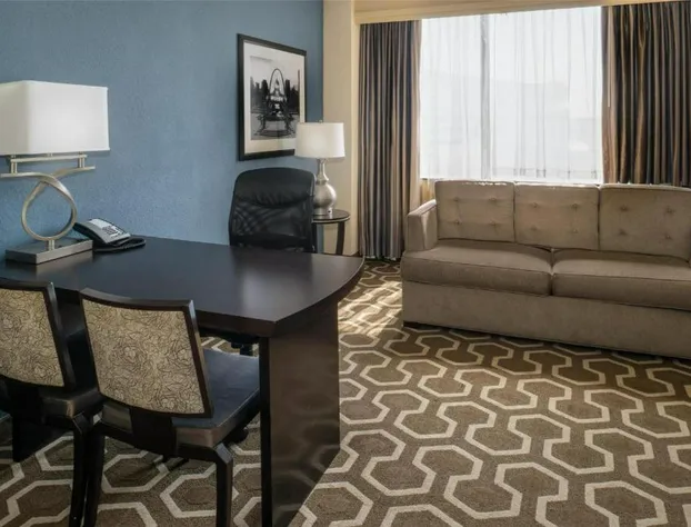 Embassy Suites by Hilton St. Louis Airport hotel detail image 4