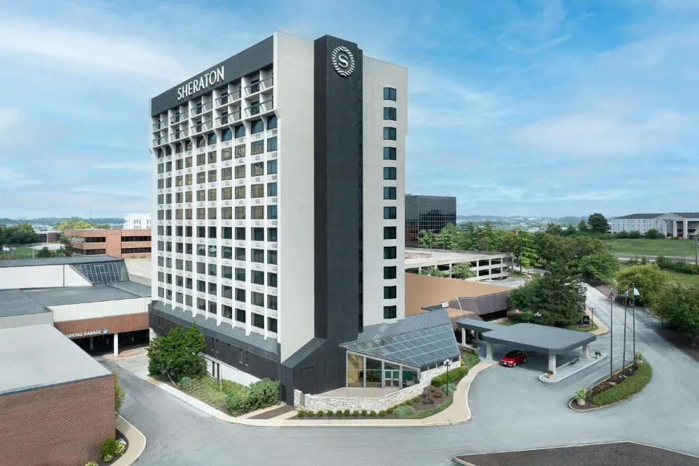 Sheraton Westport Plaza Hotel St. Louis hotel hero