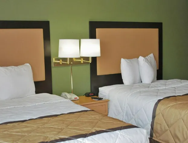 Extended Stay America Select Suites - St. Louis - Airport - Central hotel detail image 1