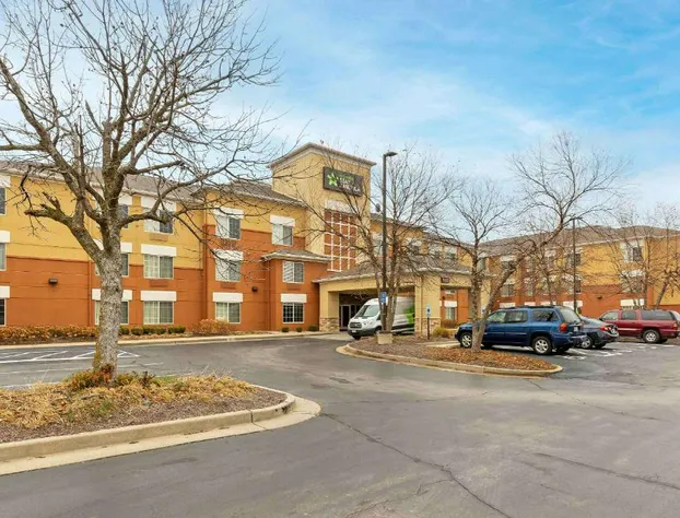 Extended Stay America Select Suites - St. Louis - Airport - Central hotel detail image 1