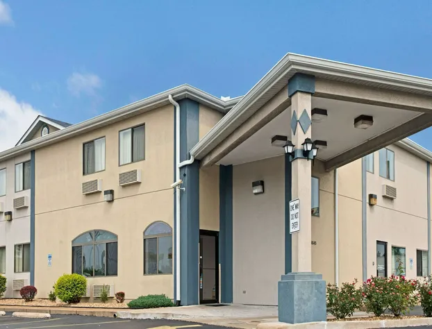 Travelodge by Wyndham St. Louis hotel detail image 1