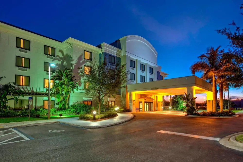 SpringHill Suites by Marriott Naples hotel hero