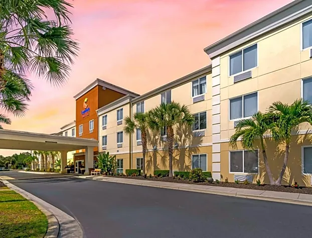 Comfort Suites Sarasota - Siesta Key hotel detail image 4