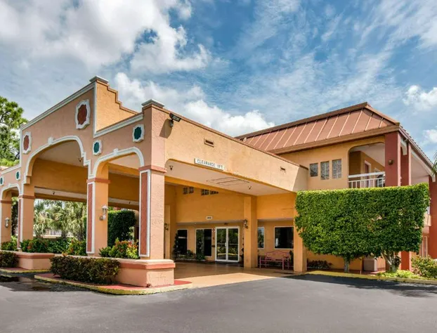 Quality Inn Sarasota North Near Lido Key Beach hotel detail image 1