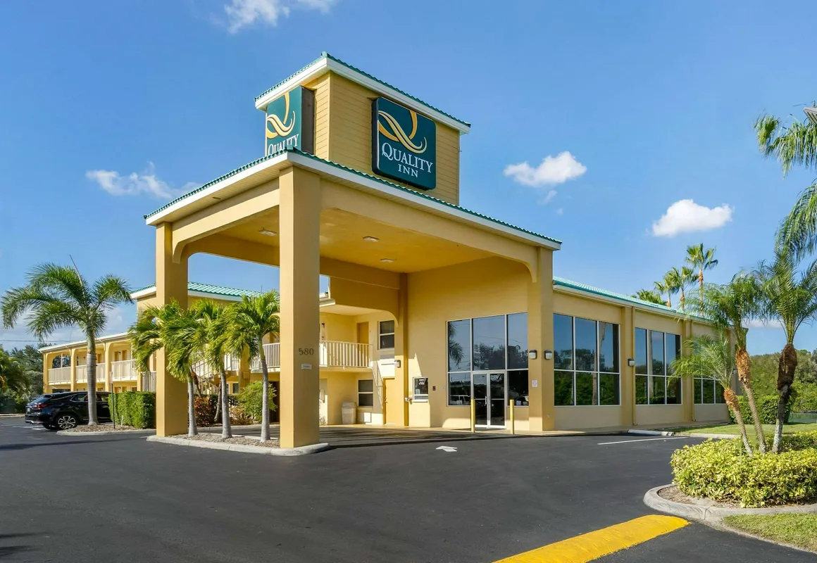Quality Inn Bradenton North I-75 hotel hero