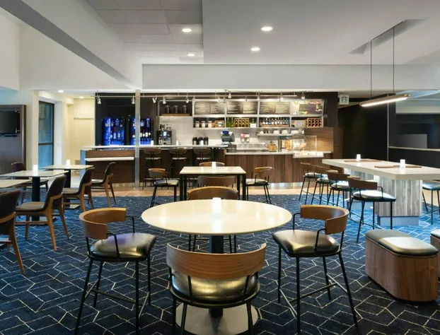 Courtyard by Marriott West Palm Beach hotel detail image 3
