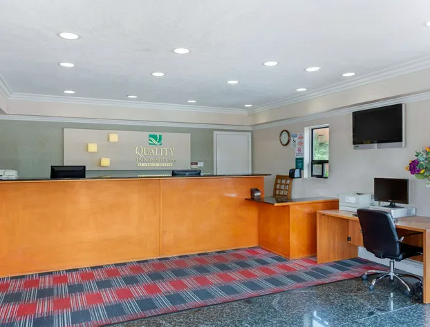 Quality Inn & Suites Oceanside near Camp Pendleton hotel detail image 3