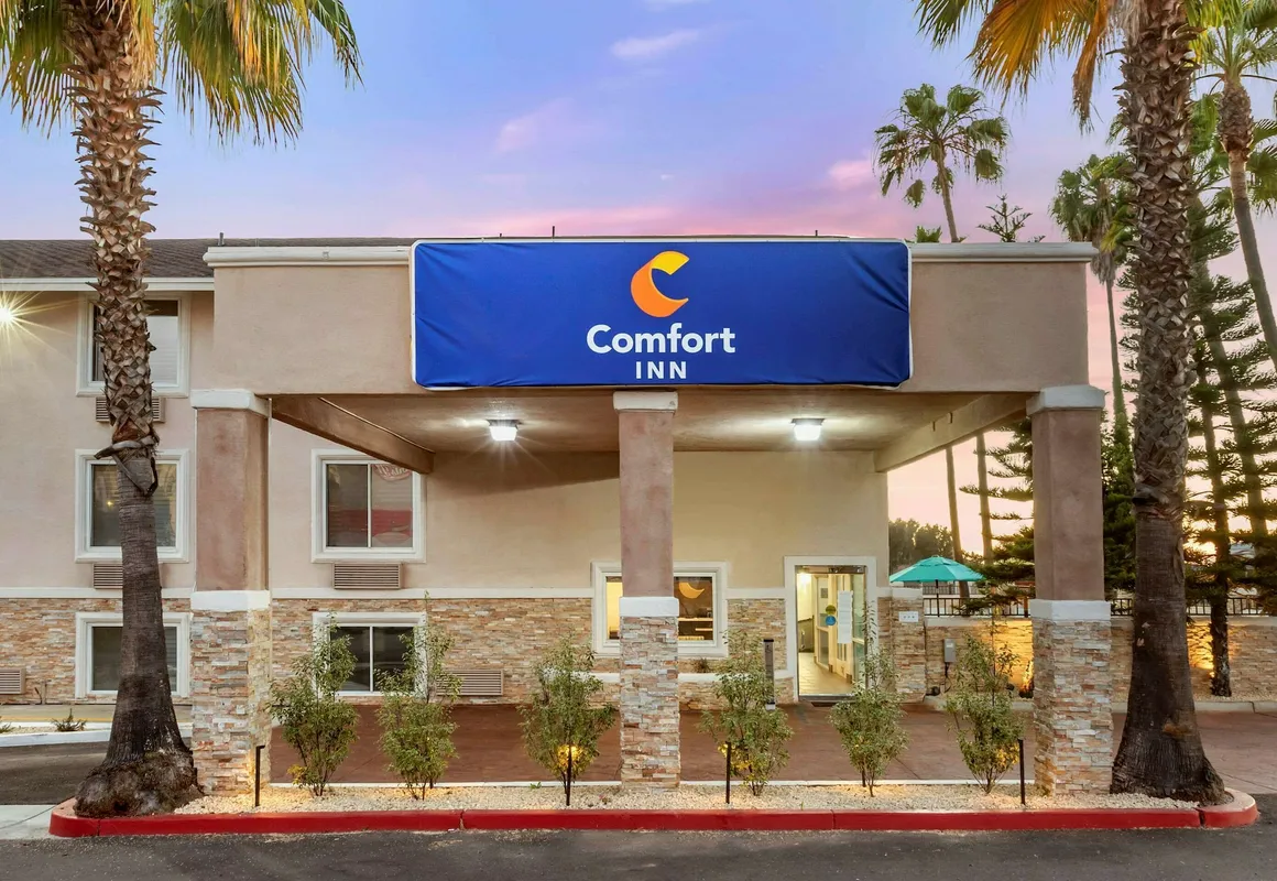 Comfort Inn San Diego Miramar hotel hero