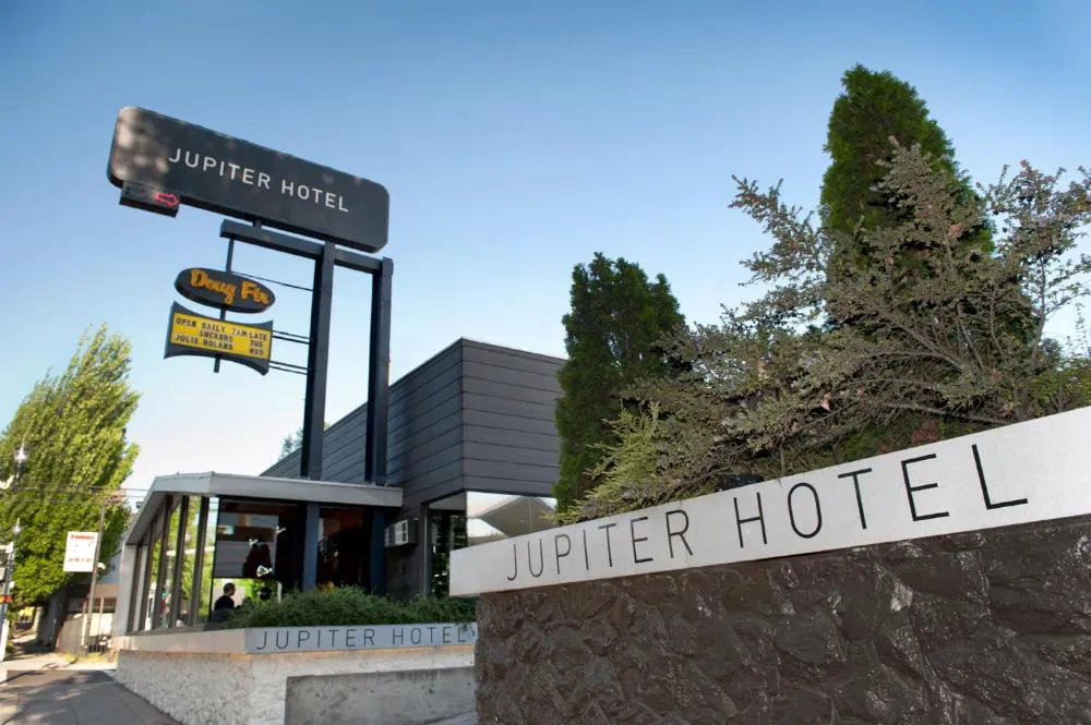 Jupiter Hotel hotel hero