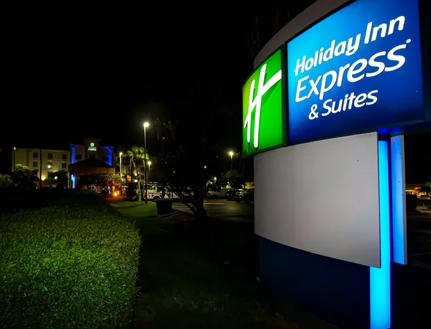 Holiday Inn Express Hotels & Suites Cocoa Beach by IHG hotel detail image 2