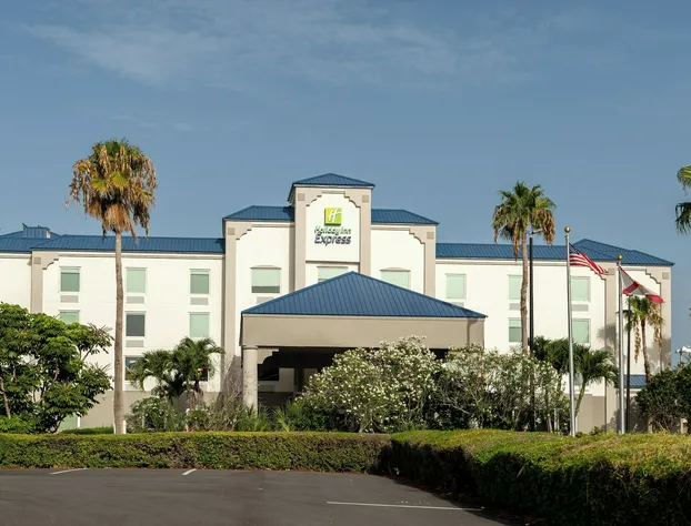 Holiday Inn Express Hotels & Suites Cocoa Beach by IHG hotel detail image 4