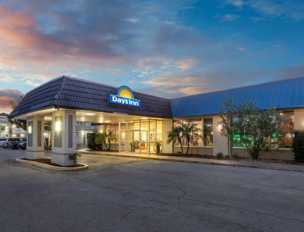 Days Inn by Wyndham Titusville Kennedy Space Center hotel detail image 1