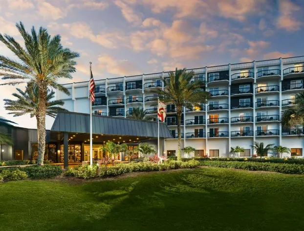 Hilton Garden Inn Cocoa Beach Oceanfront hotel detail image 1