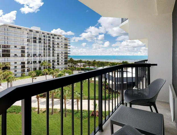 Hilton Garden Inn Cocoa Beach Oceanfront hotel detail image 3