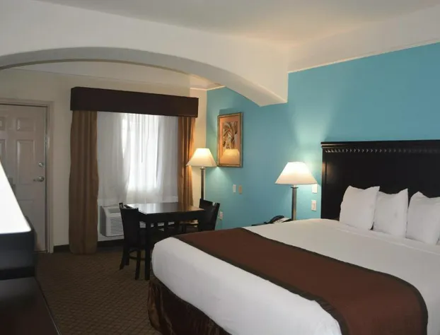 Baymont by Wyndham Galveston hotel detail image 3