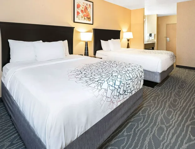 La Quinta Inn & Suites by Wyndham Logan hotel detail image 4