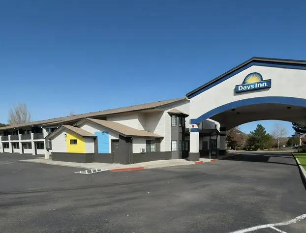 Days Inn & Suites by Wyndham Flagstaff Near University hotel detail image 3