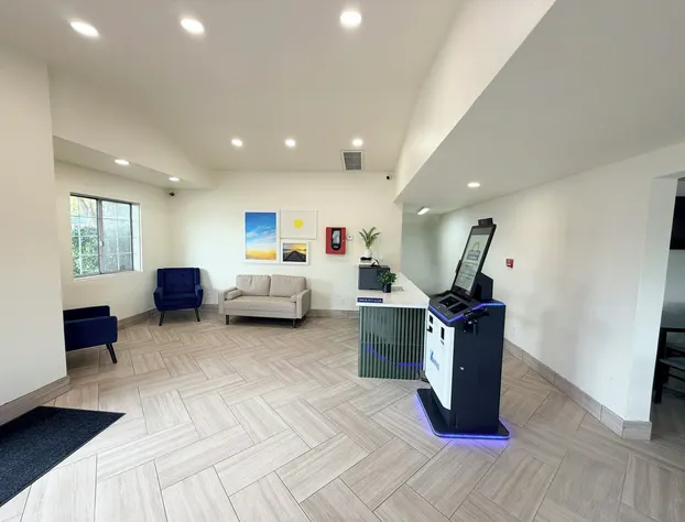 Days Inn & Suites by Wyndham Flagstaff Near University hotel detail image 4