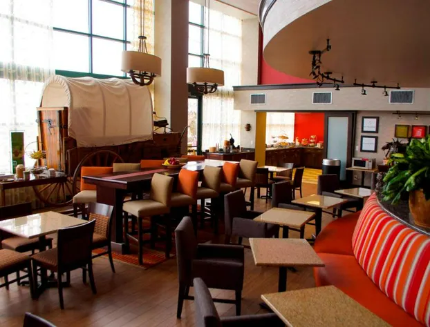 Hampton Inn & Suites Flagstaff hotel detail image 3