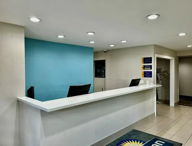 Days Inn by Wyndham Williams hotel detail image 2