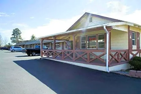 Travelodge by Wyndham Northern Arizona University Downtown hotel hero