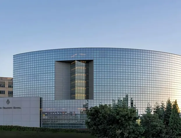 Four Seasons Hotel Silicon Valley at East Palo Alto hotel detail image 3