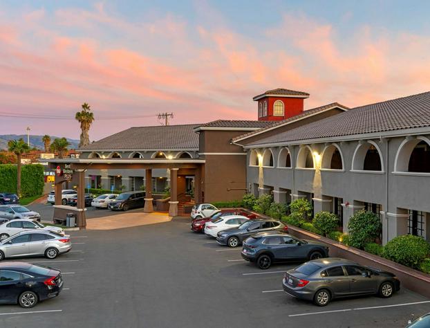 Best Western Plus Brookside Inn hotel detail image 1