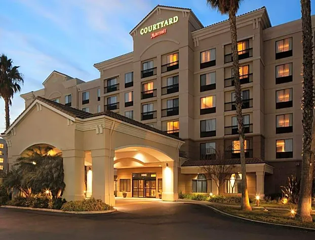 Courtyard by Marriott Newark Silicon Valley hotel detail image 1