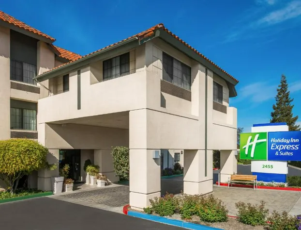 Holiday Inn Express & Suites Santa Clara-Silicon Valley by IHG hotel detail image 1