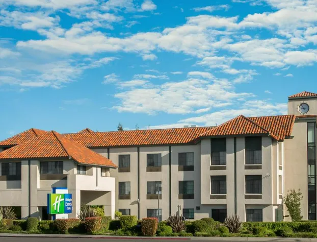 Holiday Inn Express & Suites Santa Clara-Silicon Valley by IHG hotel detail image 2