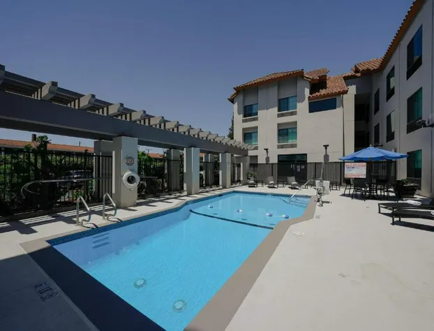 Holiday Inn Express & Suites Santa Clara-Silicon Valley by IHG hotel detail image 2
