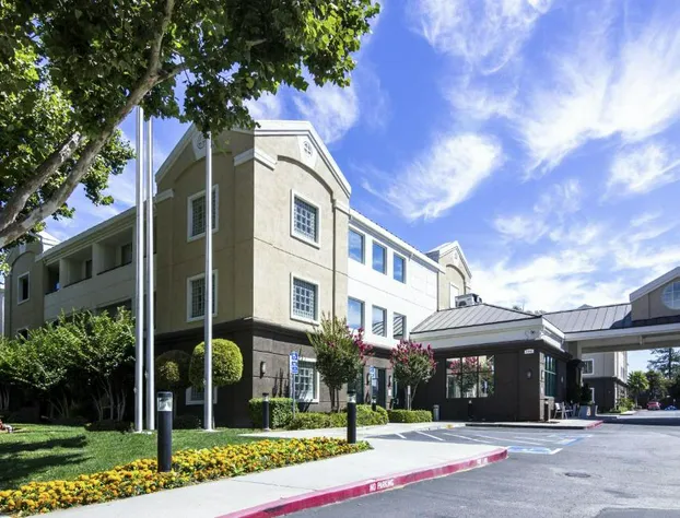 Country Inn & Suites by Radisson, San Jose International Airport, CA hotel detail image 1
