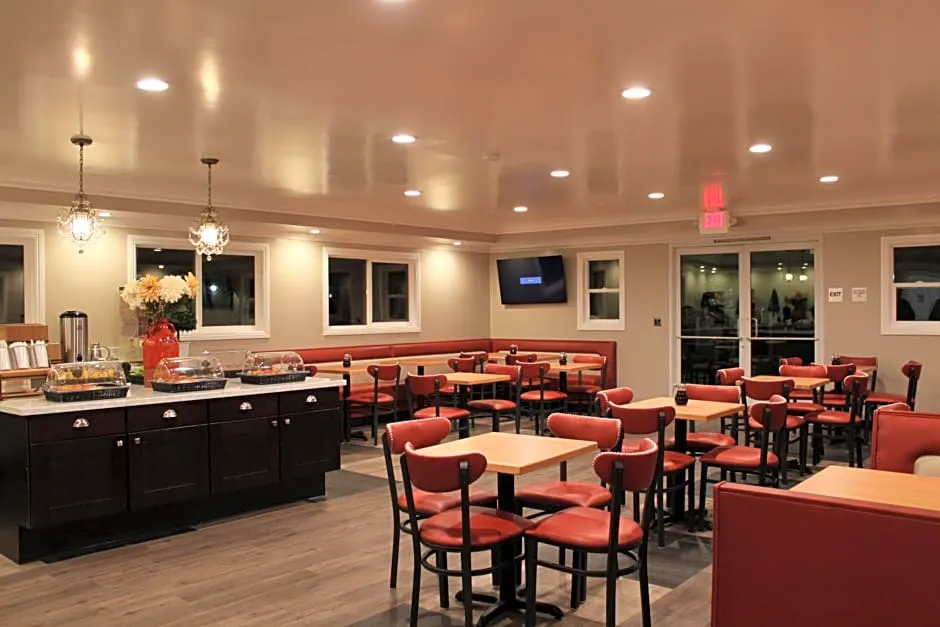 Travelodge by Wyndham Santa Maria hotel hero